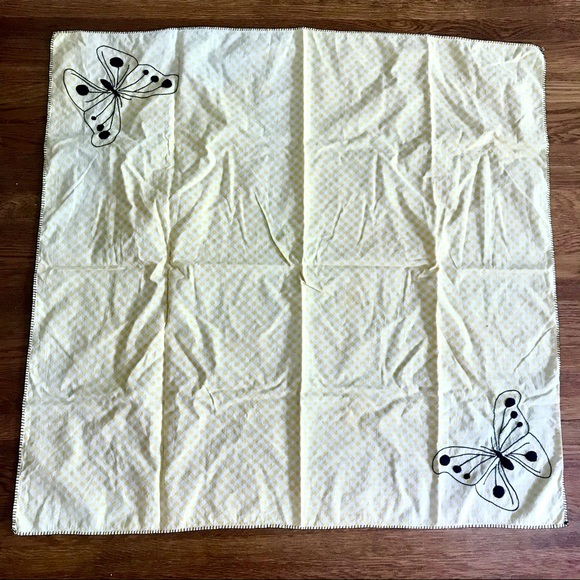 Vintage Yellow Gingham Butterfly Embroidered Towel - Picture 2 of 3